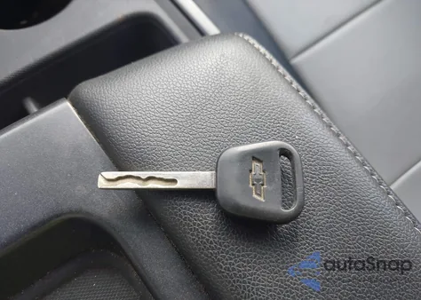 2015 Chevrolet Silverado 1500 1Lt из США, поврежденный, VIN 1GCVKREC4FZ234184